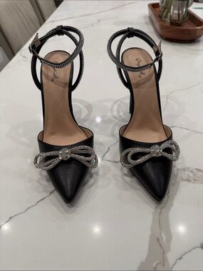 Qupid Black New Pointed-Toe Ankle-Strap Heels with Crystal Bow